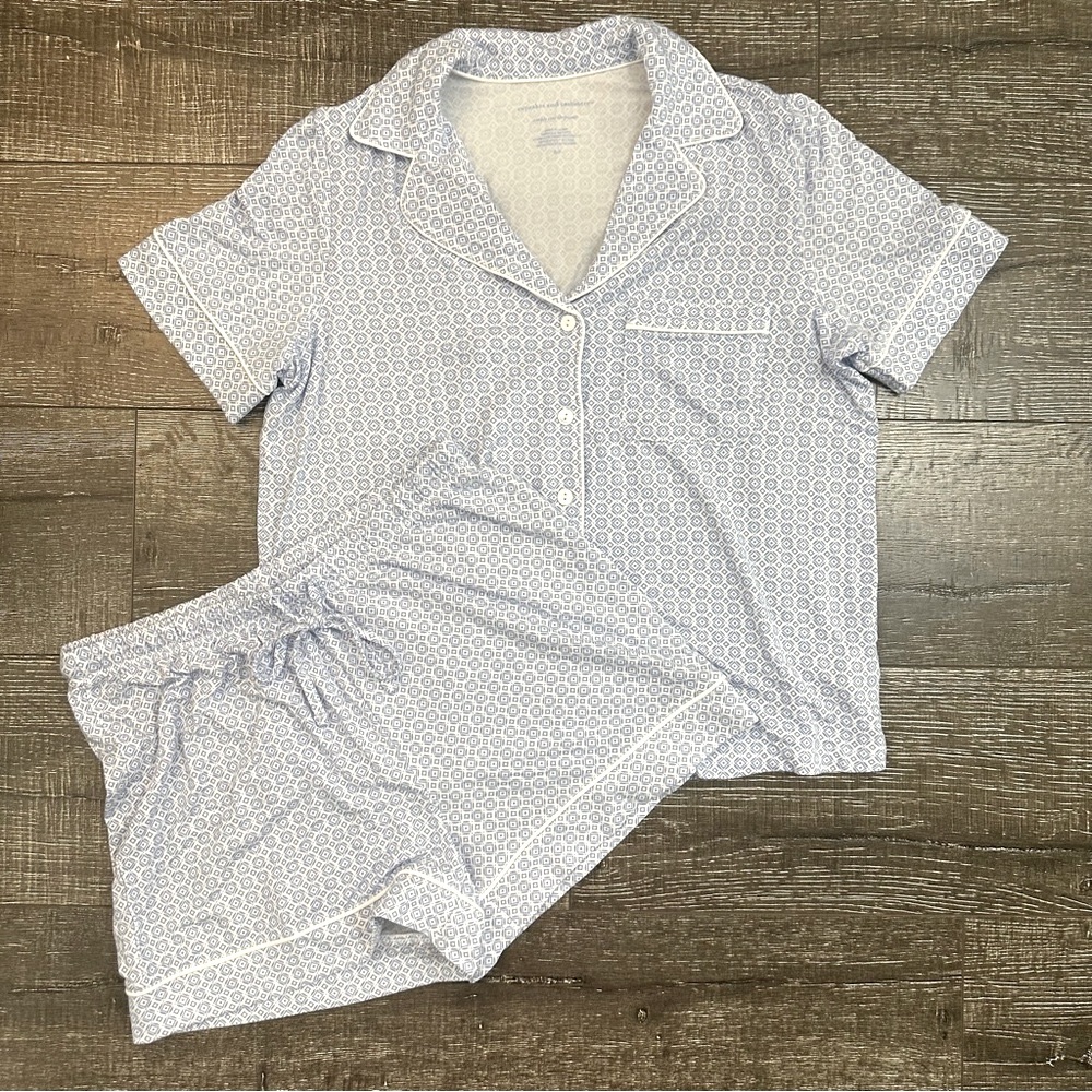 cupcakes & cashmere Women’s Light Blue Geometric Pajama Set